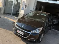 Usata Peugeot 208 Active 82 CV (60 kW) 2019 Nero Utilitaria