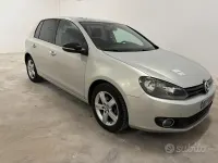 Usata VW Golf VI 80 CV (58 kW) 2011 Grigio Utilitaria