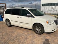 Usata Chrysler Voyager 163 CV (119 kW) 2010 Bianco Monovolume
