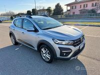 Gebraucht Dacia Sandero Stepway 101 PS (74 kW) 2021 Grau Limousine