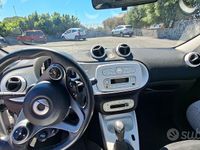 Usata Smart ForFour 71 CV (52 kW) 2014 Bianco Utilitaria