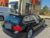 Usata BMW 320 184 CV (135 kW) 2010 Nero Station wagon