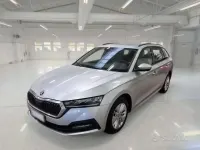 Usata Skoda Octavia Executive 150 CV (110 kW) 2021 Grigio Station wagon