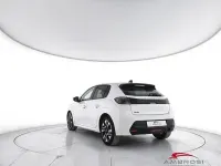 Usata Peugeot 208 Allure 101 CV (74 kW) 2025 Bianco Utilitaria