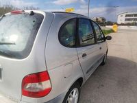 Usata Renault Scénic Dynamique 102 CV (75 kW) 2001 Grigio Monovolume