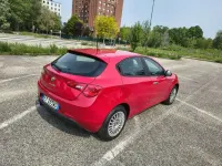 Usata Alfa Romeo Giulietta Impression 105 CV (77 kW) 2015 Rosso Utilitaria