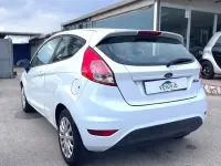 Usata Ford Fiesta 60 CV (44 kW) 2016 Bianco Utilitaria