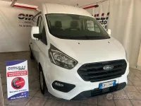 Usata Ford Transit Custom Trend 131 CV (96 kW) 2022 Bianco pastello Berlina