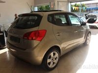 Usata Kia Venga 90 CV (66 kW) 2016 Grigio Utilitaria