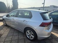 Usata VW Golf VIII Life 110 CV (80 kW) 2022 Argento Berlina