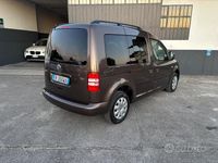 Usata VW Caddy 102 CV (75 kW) 2013 Marrone Monovolume