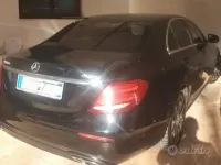 Usata Mercedes E220 Premium 194 CV (142 kW) 2019 Nero Berlina
