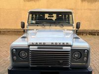 Usata Land Rover Defender S 122 CV (89 kW) 2010 Grigio Station wagon