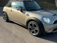 Usata Mini Cooper S Cabriolet 170 CV (125 kW) 2009 Grigio Cabrio