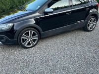 Begagnad VW Polo Cross 90 HK (66 kW) 2012 Svart Halvkombi