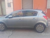 Usata Opel Corsa Edition 75 CV (55 kW) 2013 Grigio Utilitaria