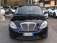 Begagnad Lancia Ypsilon 69 HK (50 kW) 2012 Svart Halvkombi