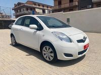 usata Toyota Yaris 1.0 Benzina, CV 70, anno 06/2011, km