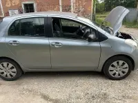 Usata Toyota Yaris 69 CV (50 kW) 2007 Grigio Utilitaria