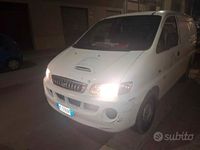 Begagnad Hyundai H-1 140 HK (102 kW) 2006 Vit Minibuss