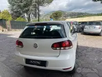 Begagnad VW Golf VI Highline 105 HK (77 kW) 2010 Vit Halvkombi