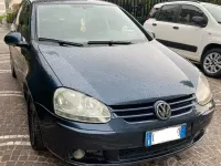 Usata VW Golf IV Sportline 140 CV (102 kW) 2004 Blu Utilitaria
