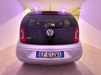 Usata VW up! high up! 75 CV (55 kW) 2013 Grigio Utilitaria