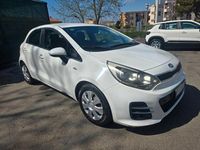 Usata Kia Rio City 81 CV (59 kW) 2015 Bianco Berlina