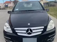 Usata Mercedes B200 140 CV (102 kW) 2010 Nero Monovolume