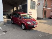 Usata Lancia Musa 77 CV (56 kW) 2007 Rosso Monovolume