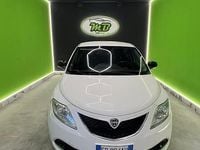 Usata Lancia Ypsilon Platinum 69 CV (50 kW) 2016 Bianco Utilitaria