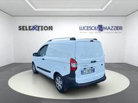 Usata Ford Courier Trend 101 CV (74 kW) 2022 Bianco Monovolume