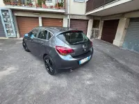 Usata Opel Astra Cosmo 160 CV (117 kW) 2011 Grigio Berlina