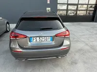 Usata Mercedes A180 136 CV (100 kW) 2019 Grigio Berlina