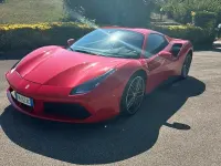 Usata Ferrari 488 670 CV (492 kW) 2018 Rosso Cabrio