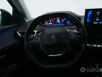 Usata Peugeot 5008 Allure 131 CV (96 kW) 2022 Bluazzurro SUV