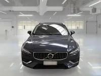 Usata Volvo V60 Inscription 250 CV (183 kW) 2020 Grigio Station wagon