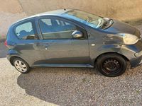 Usata Toyota Aygo 68 CV (50 kW) 2006 Grigio Utilitaria