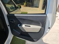 Begagnad Dacia Lodgy Lauréate 110 HK (80 kW) 2012 Vit Minibuss