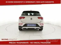 Usado VW T-Roc Style 150 CV (110 kW) 2023 Gris SUV
