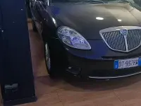 Usata Lancia Ypsilon 75 CV (55 kW) 2010 Nero Utilitaria