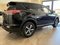 Usata Toyota RAV4 Lounge 143 CV (105 kW) 2017 Nero SUV