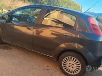 Käytetty Fiat Punto 90 HP (66 kW) 2009 Viistoperä