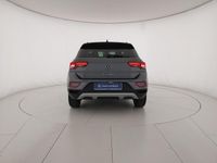 Usata VW T-Roc Life 150 CV (110 kW) 2022 Indium grey metallizzato SUV