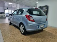 Usata Opel Corsa Cosmo 75 CV (55 kW) 2009 Blu Utilitaria
