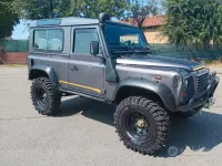 Usata Land Rover Defender 122 CV (89 kW) 2006 Grigio SUV