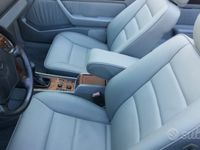 Usata Mercedes 200 105 CV (77 kW) 1994 Cabrio