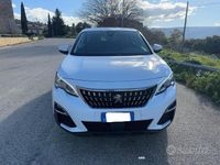 Usata Peugeot 3008 Allure 131 CV (96 kW) 2019 Bianco SUV