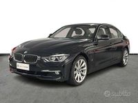 Usata BMW 330e Advantage 252 CV (185 kW) 2017 Blu Berlina