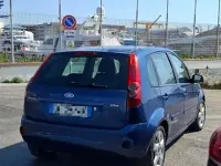 Usata Ford Fiesta 68 CV (50 kW) 2006 Bluazzurro Utilitaria
